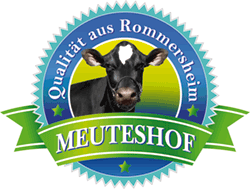Logo des Meuteshof mit Kuhkopf im Zentrum, grün-blauer Plakette und Schriftzug „Qualität aus Rommersheim – Meuteshof“.